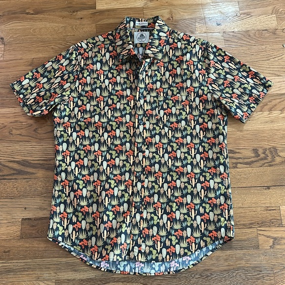 NWOT Kennington "The Estate Shirt" Cacti Print Short Sleeve Button Up - Picture 3 of 7